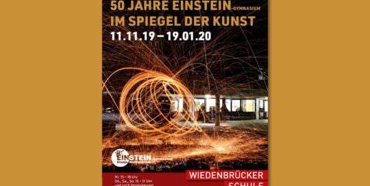 Plakat der Ausstellung 50 Jahre Einstein-Gymnasium