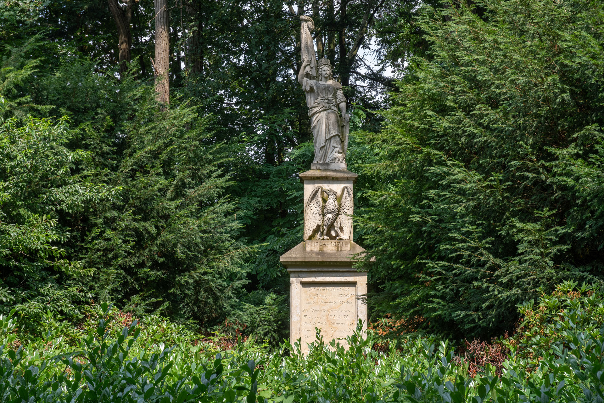 Germania, Kriegerdenkmal